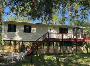 2002 Truman Ave, Alva, FL 33920