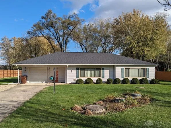76 S Tecumseh Rd, Springfield, OH 45506
