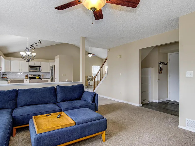 6526 Sproul Ln — Photo 12