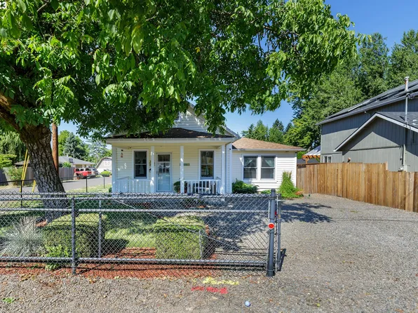 16427 Hiram Ave, Oregon City, OR 97045