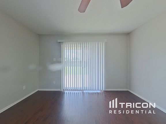 2nd image of 706 Waikiki Dr
