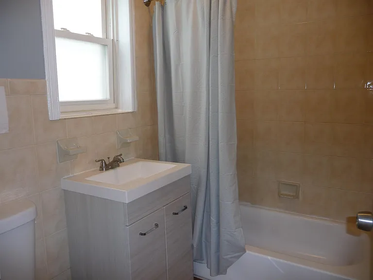 393 New York Ave #2 — Photo 4