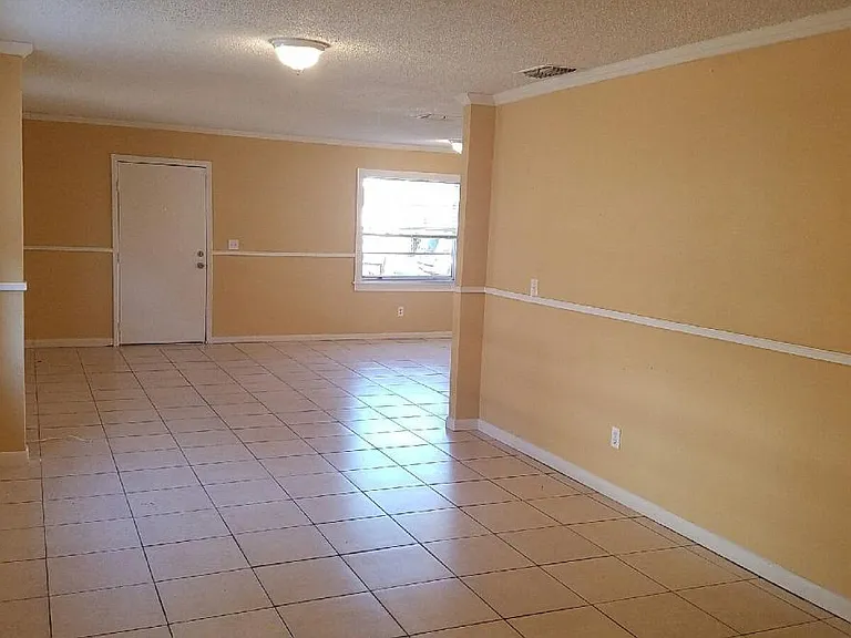 2324 W Grace St — Photo 10