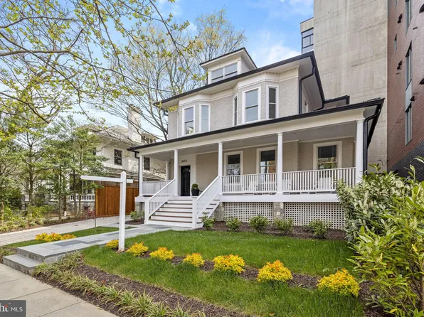 3614 Macomb St NW, Washington, DC 20016