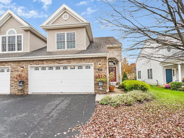 60-60 Saratoga Ct, Somerset, NJ 08873