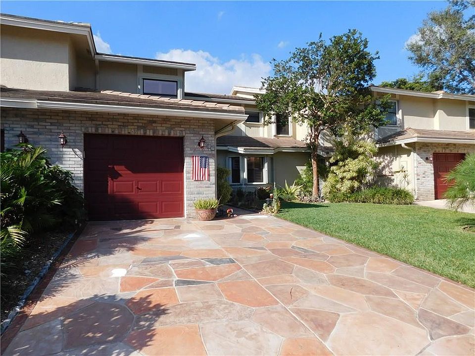 1st image of 421 Lake Point Lane #421