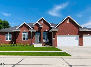 3621 Maple Dr, Scottsbluff, NE 69361