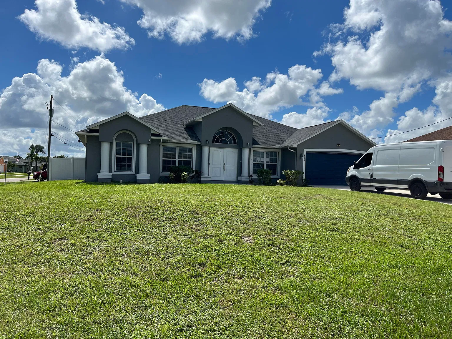 4 bed, 3.0 bath, 2121 sqft, $2,950 — Photo 2