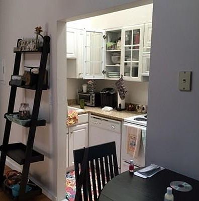 2nd image of 11 Dwight St APT 4