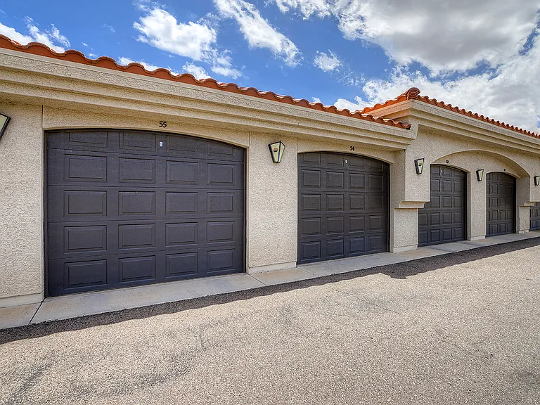 San Palacio Luxury Apartment Community — Photo 22
