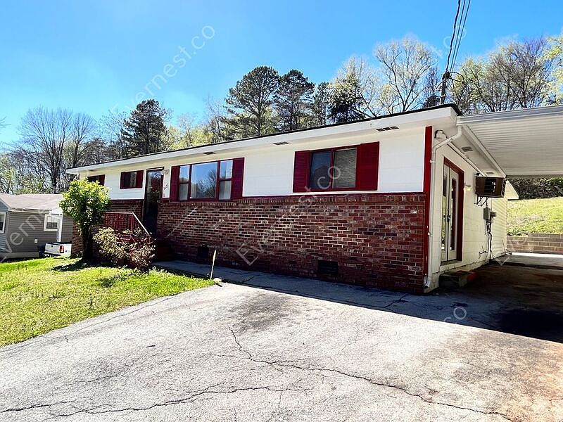 1st image of 3427 Vinewood Dr