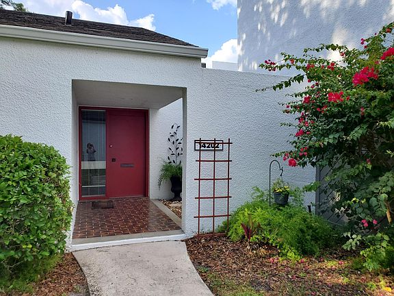 Private Entry with courtyard.