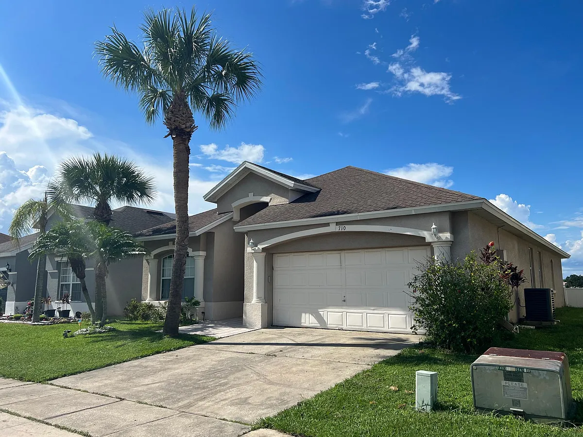 Building Photo - 710 Lake Biscayne Way