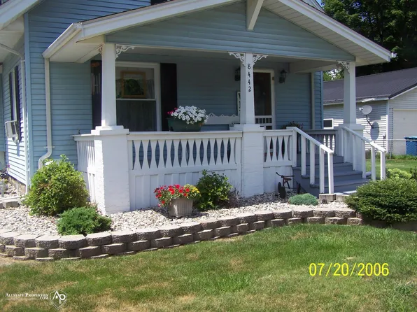 8442 Atwood Dr, Millington, MI 48746