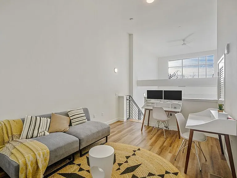 950 Lofts — Photo 79