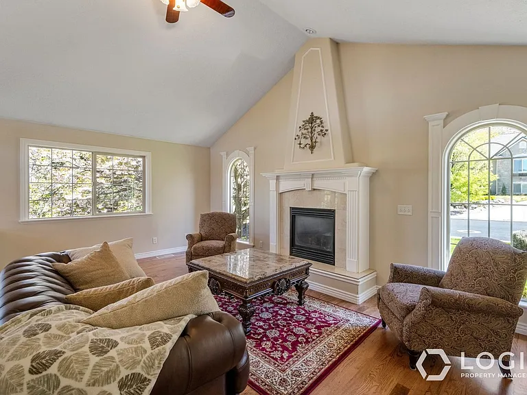 9223 Silver Lake Dr — Photo 13