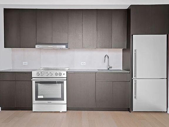 3rd image of 310 Livingston St APT 1703