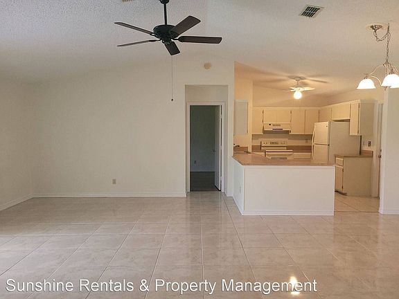 4th image of 4421 SW 15th Ave