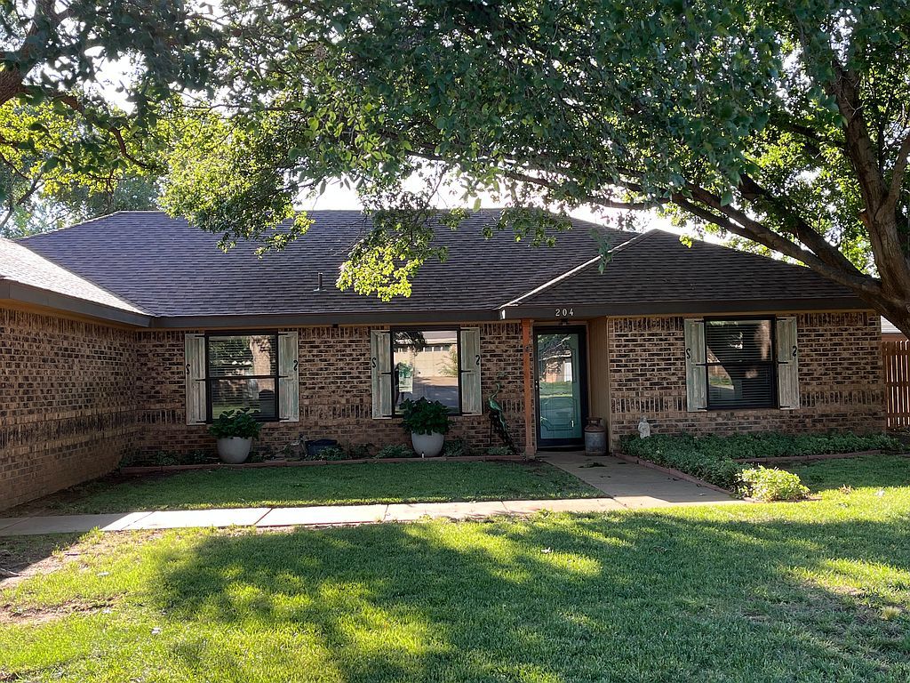 204 Navasota Dr - Property Image
