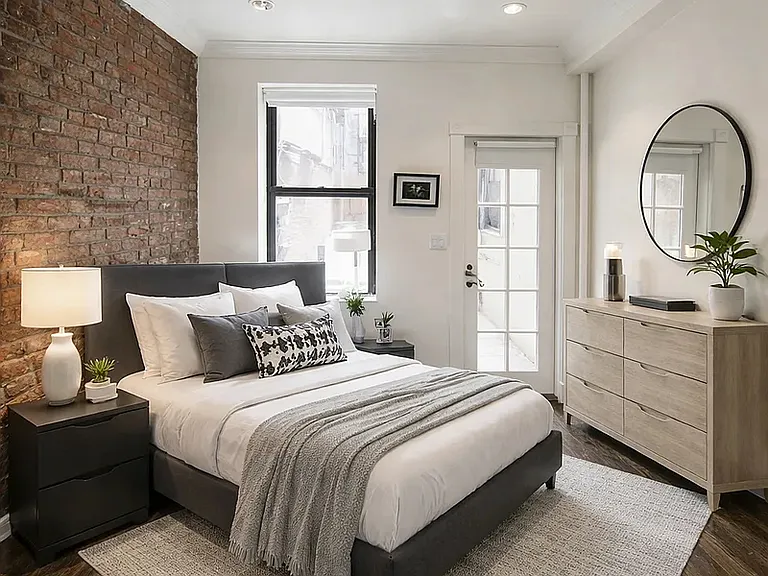 316 W 14th St #1 — Photo 3