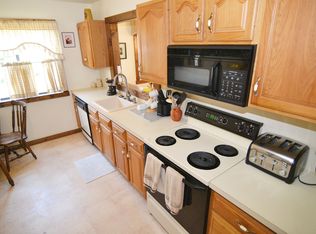 604 Cherokee Ln, Stratford, CT 06614