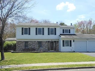 52 Yellowstone Ln, Howell, NJ 07731