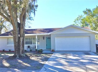 624 Pine Forest Dr, Brandon, FL 33511