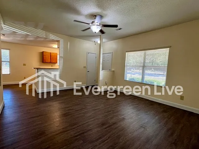 2 bed, 2.0 bath, 1140 sqft, $1,195 — Photo 3