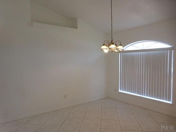 3rd image of 6015 Yellow Rose Dr
