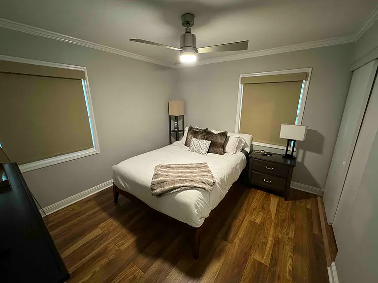 4400 Winedale Ln — Photo 10