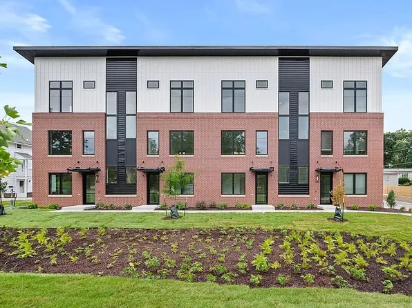 4844 Ingersoll Ave, Des Moines, IA 50312