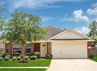 1118 Lake Shore Dr, Pearland, TX 77581