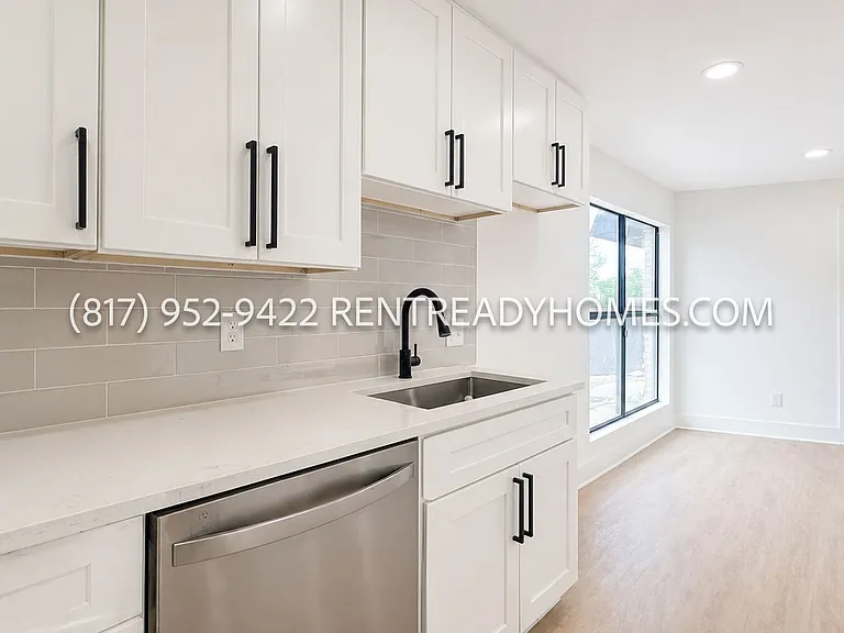 1510 W Jefferson Blvd #108 — Photo 11