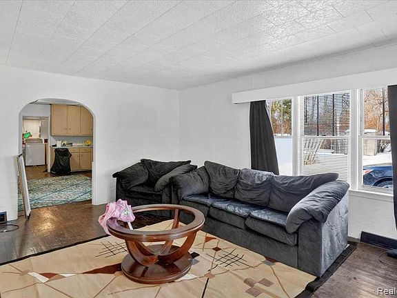 5th image of 160 Beadle Lake Rd