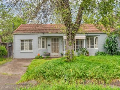 2220 Cantalier St, Sacramento, CA, 95815