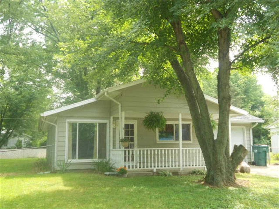 1st image of 31 Vicksburg Ln