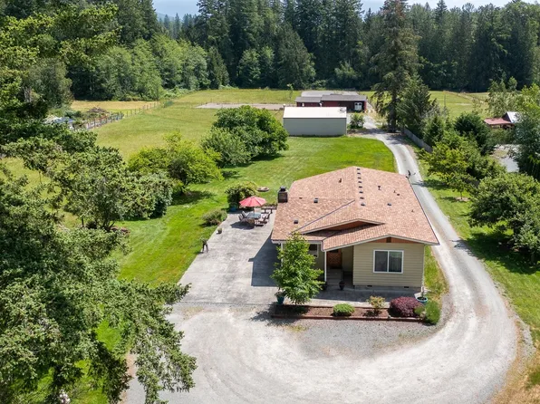 18040 Colony Road, Bow, WA 98232
