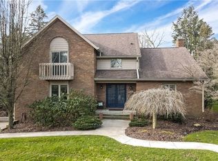 105 Pilgrim Dr, Sewickley, PA