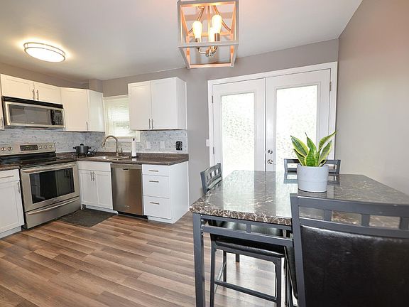 2nd image of 7009 La Boiteaux Ave