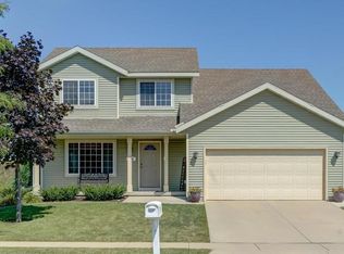 300 Melissa Ln, Cottage Grove, WI 53527