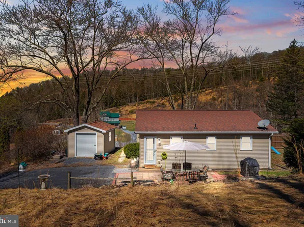 2820 Laurel Grove Rd, New Bloomfield, PA 17068