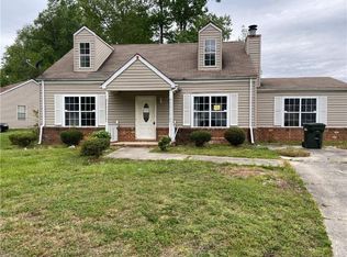 241 Locust St, Suffolk, VA 23434