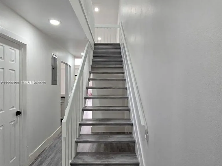 1120 Parkside Green Dr #C — Photo 9