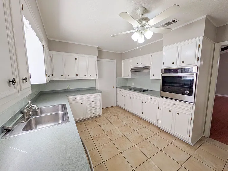 6510 Daisy Dr — Photo 8