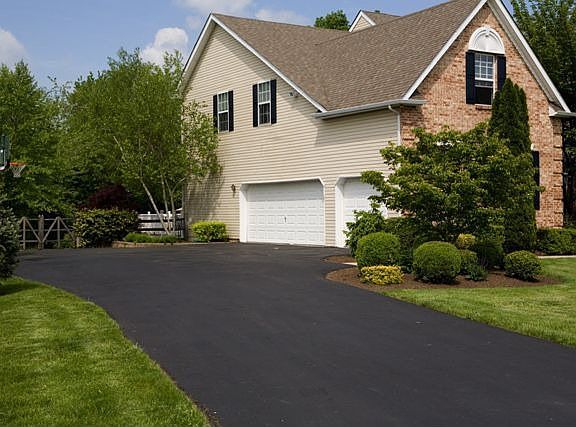 2nd image of 315 Vista Dr