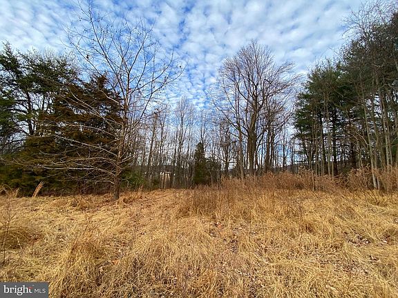 4th image of 2040 Hoffmaster Rd