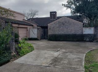 6107 Sanford Rd, Houston, TX 77096