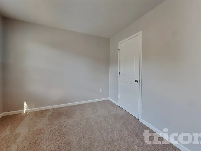 4114 Vershire Ave — Photo 16