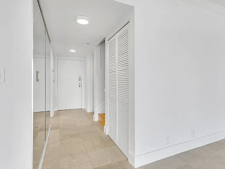 1541 Brickell Ave #105 — Photo 20