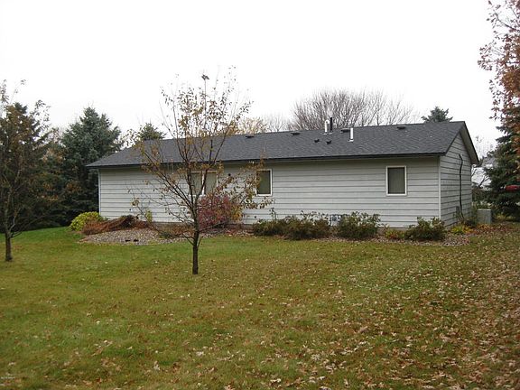 3rd image of 707 Kinkead Dr